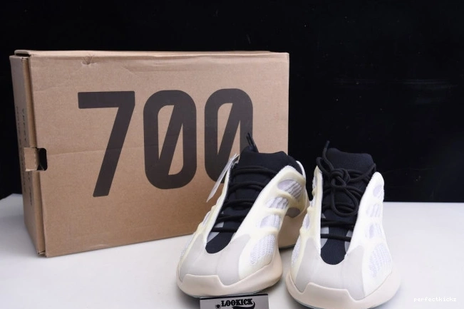 FW4980 Adidas V3 Azael Yeezy Boost 700 0814